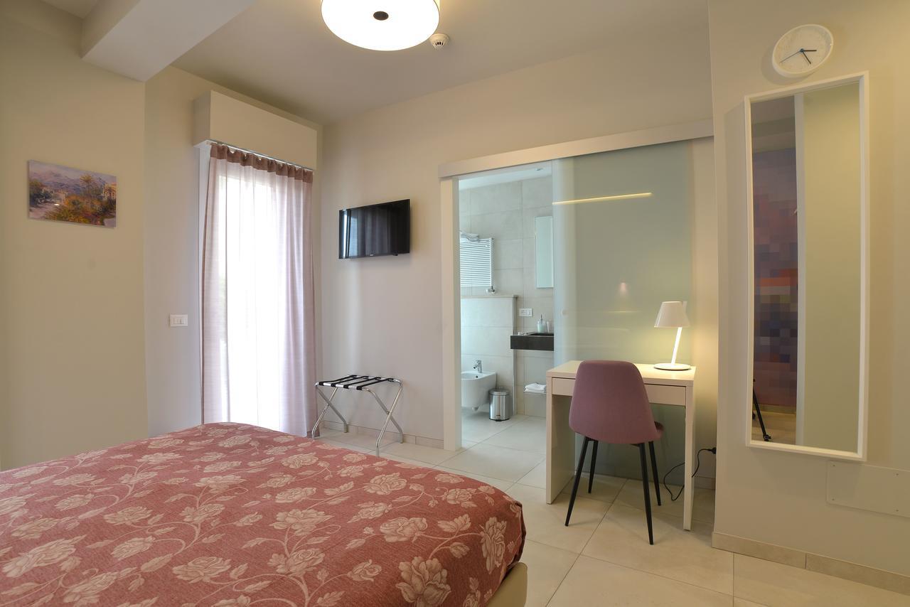 Hotel Villa Miki Бордигера Экстерьер фото